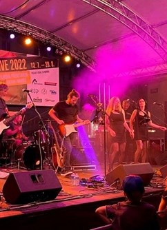 Bohemian Pink Floyd tribute- Černošice -Club Kino, https://www.clubkino.cz/, Černošice