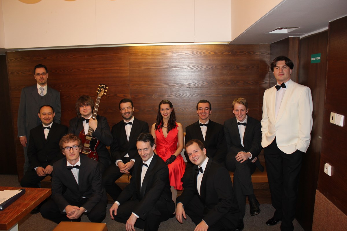 Václav Marek Orchestra a Sabina Laurinová - Vánoční koncert