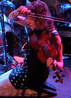 Labasheeda (NL), Red Torch- Praha -Kaštan - Scéna Unijazzu , Bělohorská 150, Praha Labasheeda (NL), Red Torch- Praha -Kaštan - Scéna Unijazzu , Bělohorská 150, Praha