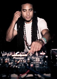 MALA ( DIGITAL MYSTIKZ - UK ) @ REVUE !