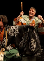 Malé divadlo Kjógenu - SADO KICUNE (Lišky z ostrova Sado) a KAGJŮ (Hlemýžď)