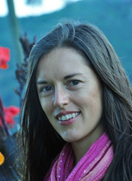 Šárka Soudková v Yoga Lokah s Jin Jógou 16.-17.10.2015