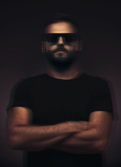  Elektra: Enrico Sangiuliano (IT) 
