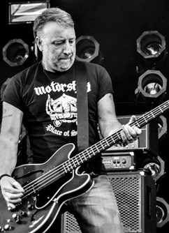 Peter Hook and The Light (GB)