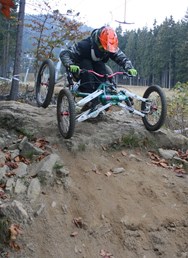Michal Kosík: Freeride a Downhill s handicapem