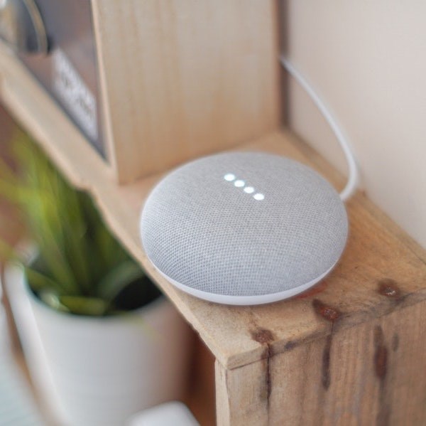 Alexa Voicebot Skype En Alexa 8+ Thousand Type Voice Royalty-Free