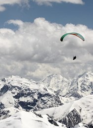Paraglidingové prvolety v Kyrgyzstánu / Dalibor Carbol