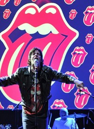 Rolling Stones Revival Brno akusticky s piánem a saxofonem