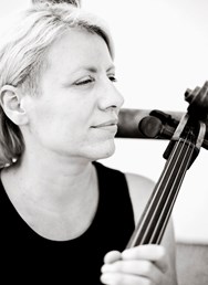 Dorota Barová Trio