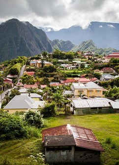 Live Stream: Réunion (přednáší Karel a Jana Wolfovi)