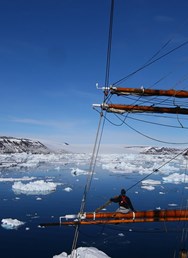 Live Stream: S plachetnicí do Antarktidy (Karel Wolf)