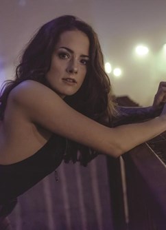 Lenka Szabó Hrůzová & Logarytmy