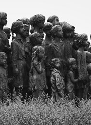 Jak jsem přežil vypálení Lidic (Jiří Pitín, *1942, Lidice)