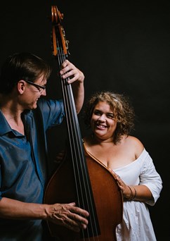 Koncert ArtCafé - HLASkontraBAS