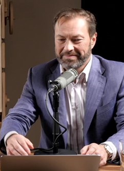 Petr Koblic a Martin Potůček, moderuje Radovan Vávra