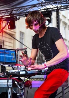 WWW Neurobeat + Mutanti hledaj východisko