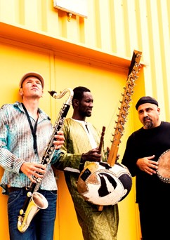 JMO (Švýcarsko/Senegal/Izrael) 