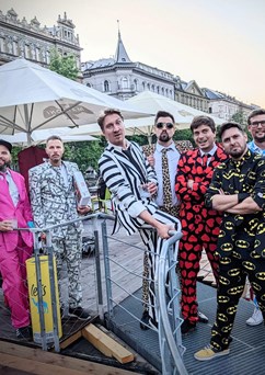 LEGInTIMNĚ MŮŽEM <|> Vagyny slaví 18tiny!