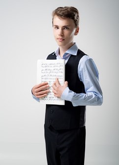 Ryan Martin Bradshaw (klavír) 
