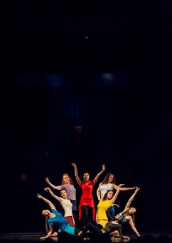 Soutěž skupin v Ladies show dance 
