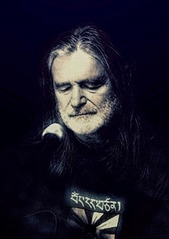 Záviš v Kinokavárně