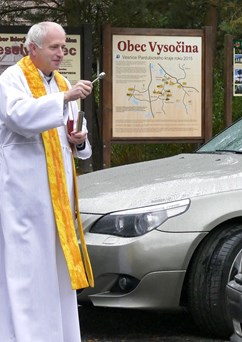 BMW setkání a žehnání vozů 2023