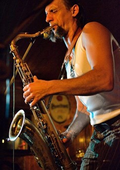 SAX & CRIME (A), třeskutý šanson