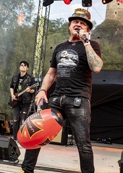 Vilém Čok & Bypass, 13 Steps To Hell