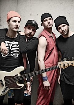 RED HOT CHILI PEPPERS revival
