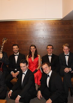 Václav Marek Orchestra a Sabina Laurinová - Vánoční koncert
