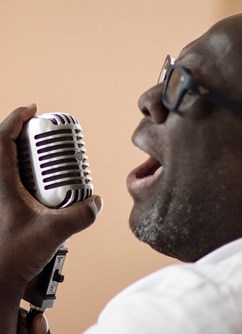 Serge Robinson  (UK/CZ)