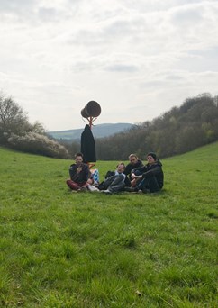 Hm... (open air)