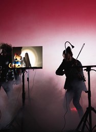 Fekete Seretlek a Studio Damúza: EXIT