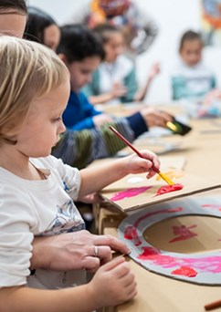 Sobotní ateliér: Koláže inspirované výstavou Zatmění