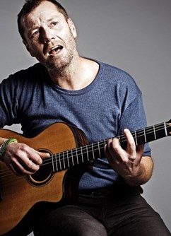 Xavier Baumaxa