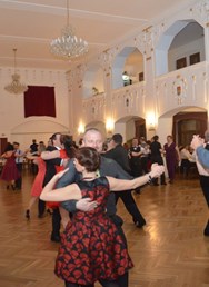 Silvestr 23 v Taneční škole, raut po celý večer, tanec páry