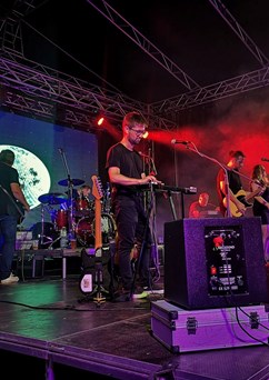 Bohemian Pink Floyd tribute