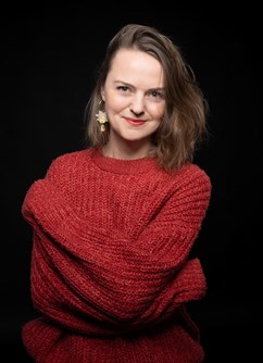 Bára Zmeková