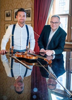 Jiří Vodička (housle), David Mareček (klavír)