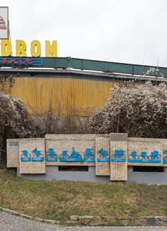 Velodrom TJ Favorit − komentovaná prohlídka