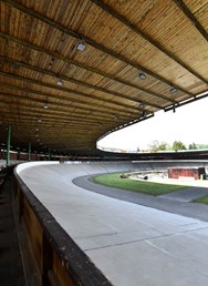 Velodrom TJ Favorit − komentovaná prohlídka