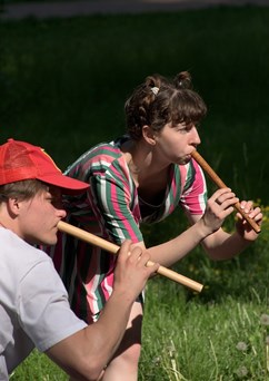 Důvody pestrokvětosti - bazmek entertainment 16/06
