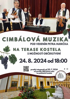 Cimbálová muzika na terase kostela