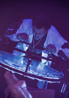 Geisslers Hofcomoedianten: Alchymisti - Zlatodějný teatrolab