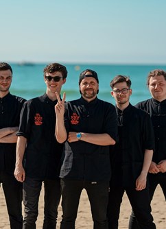 Fast Food Orchestra v Klubu OKO