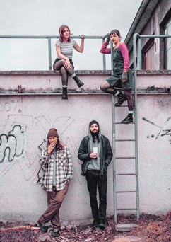 buchty/nouze + eastworks + Cold Cold Nights