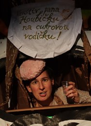 GEISSLERS HOFCOMOEDIANTEN x VOCAĎ POCAĎ - Příběh stromů