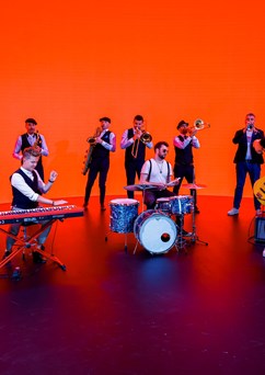 B-Side Band turné25