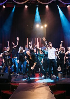 PĚVECKÁ SHOW: BIZÁR versus UMĚNÍ... jedeme dál!