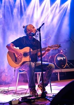 LACO SVITEK | koncert na terase